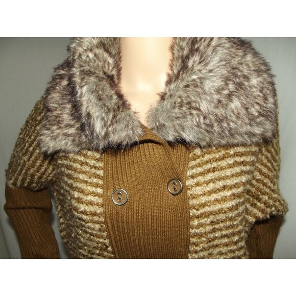 Lilly McKay Cardigan Sweater Size Medium Brown Striped removable faux fur collar - Picture 6 of 11
